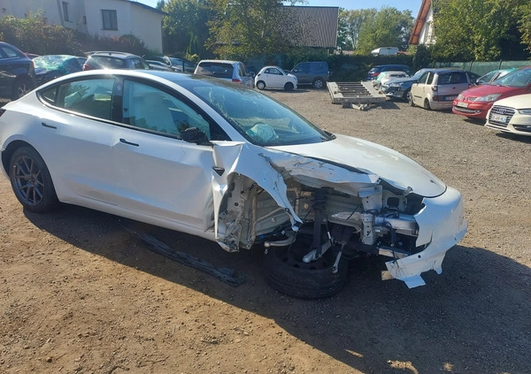 Tesla Model 3 cena 57900 przebieg: 20000, rok produkcji 2021 z Tykocin małe 497